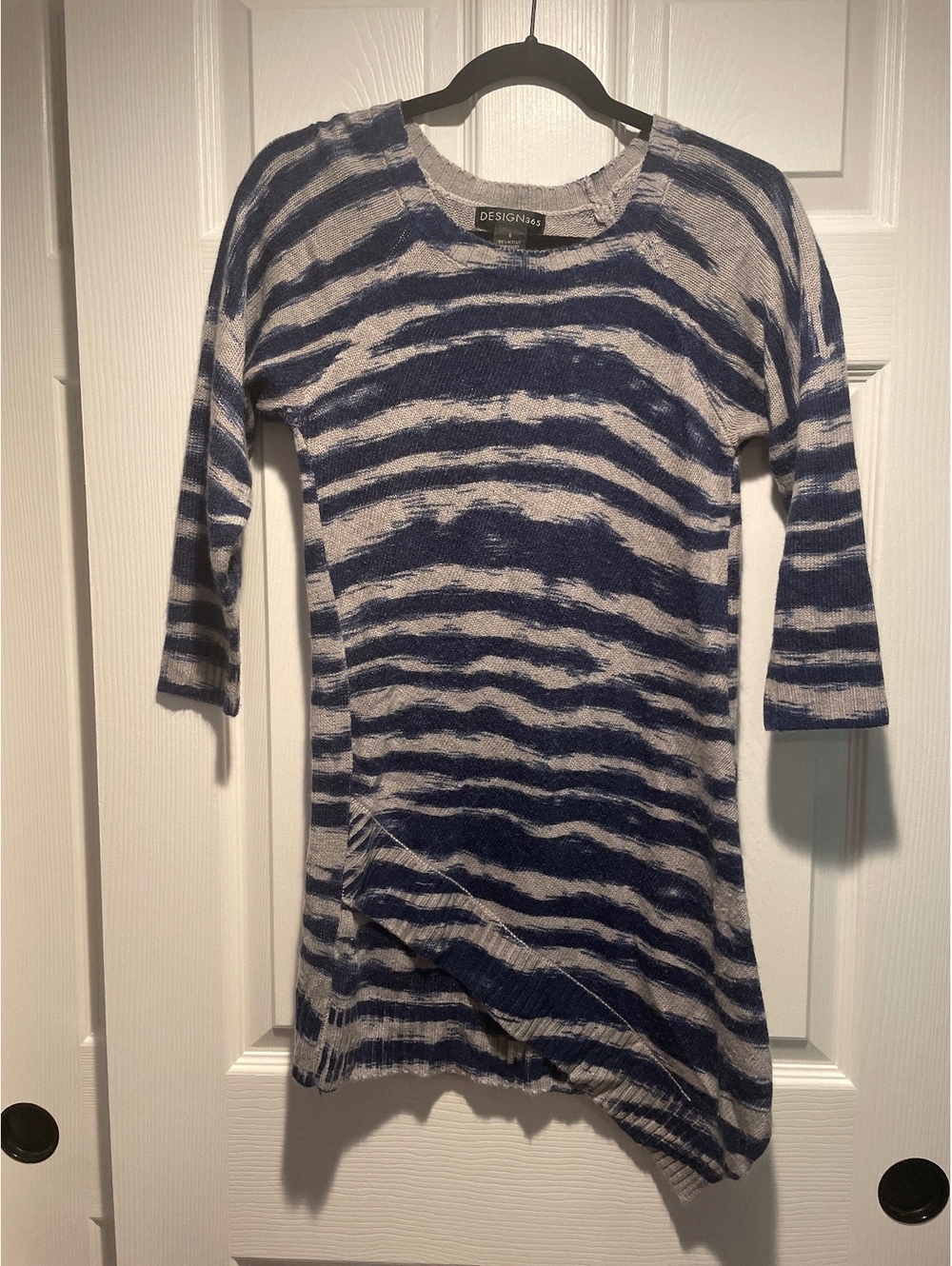 Design 365 Blue Gray Abstract Striped Asymmetrical Tunic Women’s Small Knit